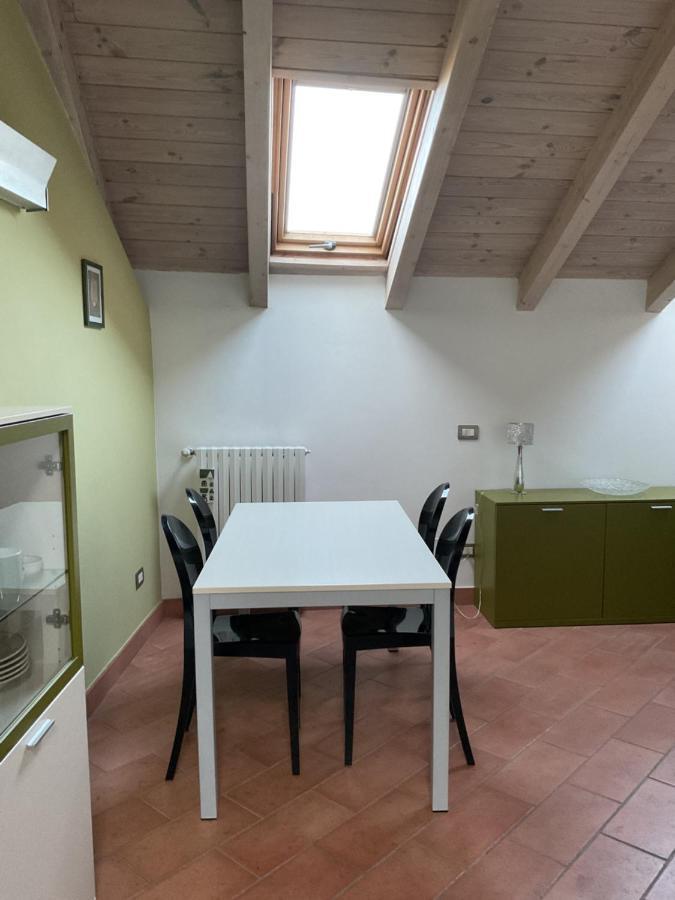 Mansarda Nel Cuore Di Novi โนวีลิกูเร ภายนอก รูปภาพ